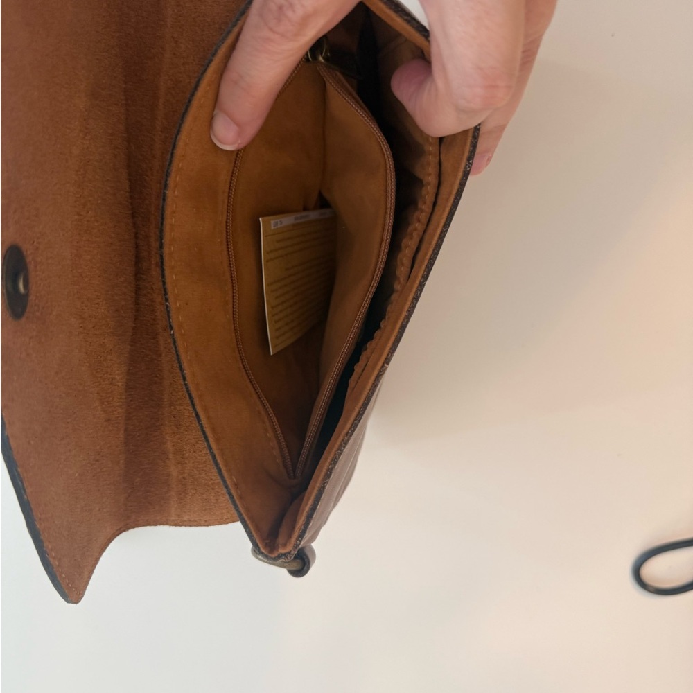Patricia Nash Brown Leather Wristlet Clutch - Picture 4 of 4